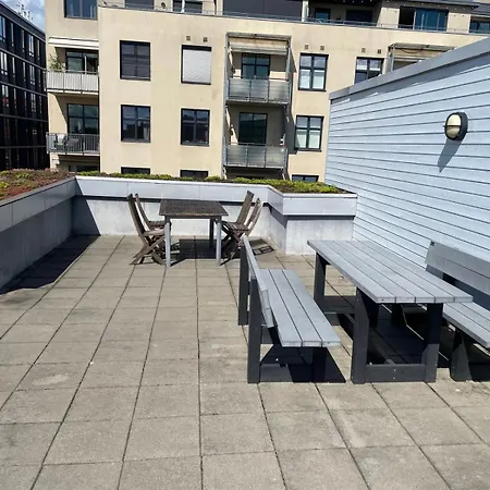 Center Of Oslo, Quiet Area And Close To The Palace *