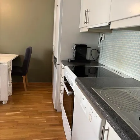 Center Of Oslo, Quiet Area And Close To The Palace Appartement